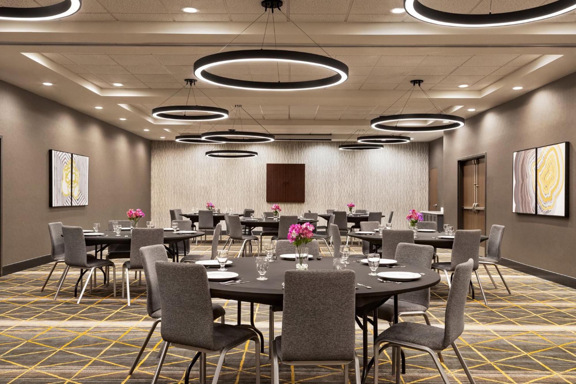 Holiday Inn Birmingham - Hoover By Ihg Exterior photo